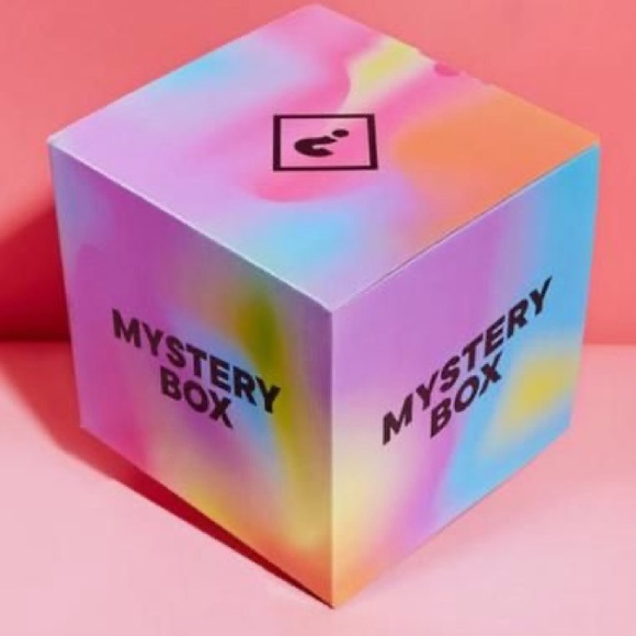 MYSTERY BOX - Picture 3 of 3